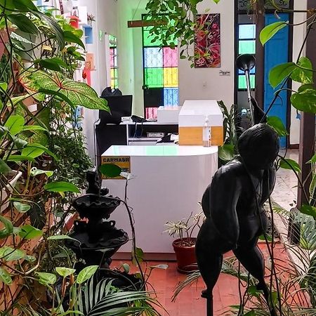 Casa Blanca San Antonio Hostal Boutique カリ エクステリア 写真