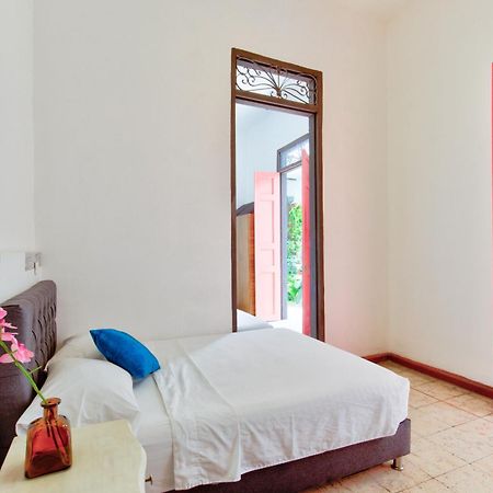 Casa Blanca San Antonio Hostal Boutique カリ エクステリア 写真