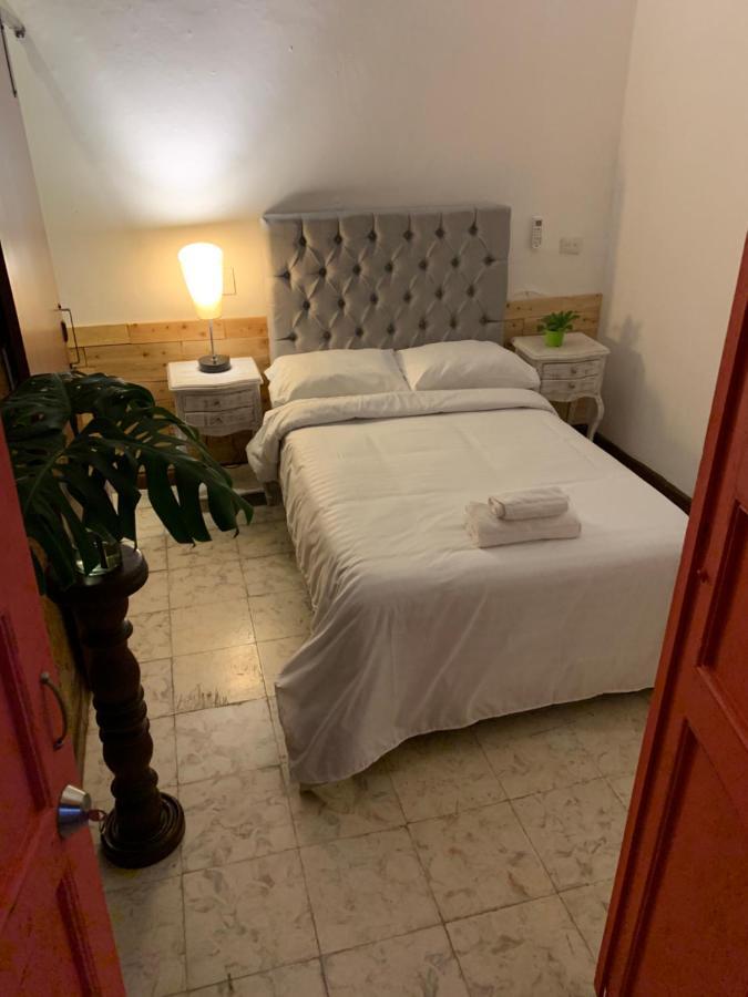Casa Blanca San Antonio Hostal Boutique カリ エクステリア 写真