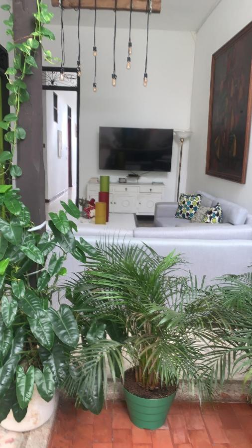 Casa Blanca San Antonio Hostal Boutique カリ エクステリア 写真