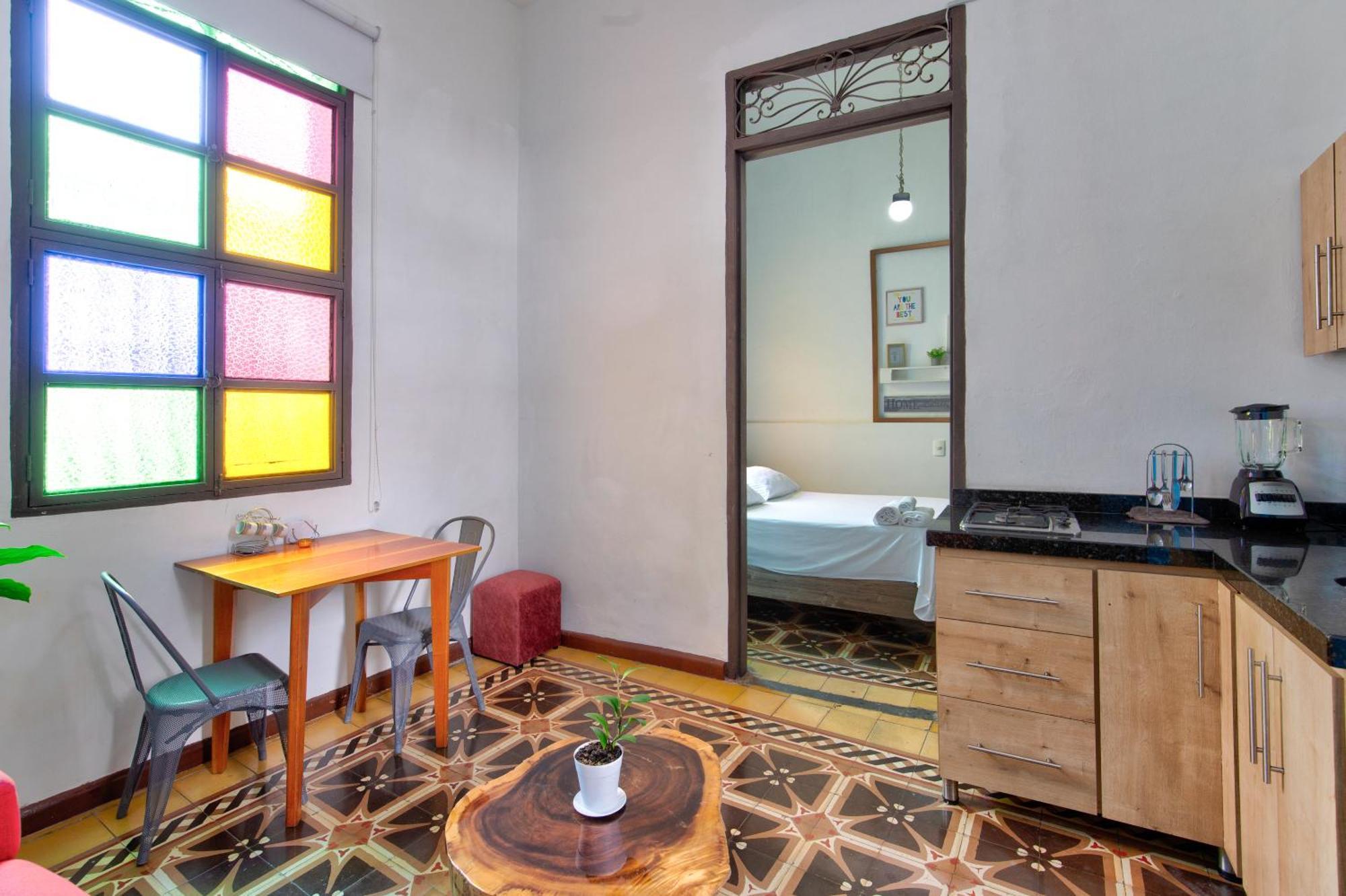Casa Blanca San Antonio Hostal Boutique カリ エクステリア 写真